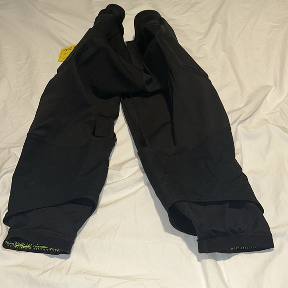 Storelli Men’s Large Exoshield Goalkeeper 3/4 Pants BNWT - Picture 9 of 11